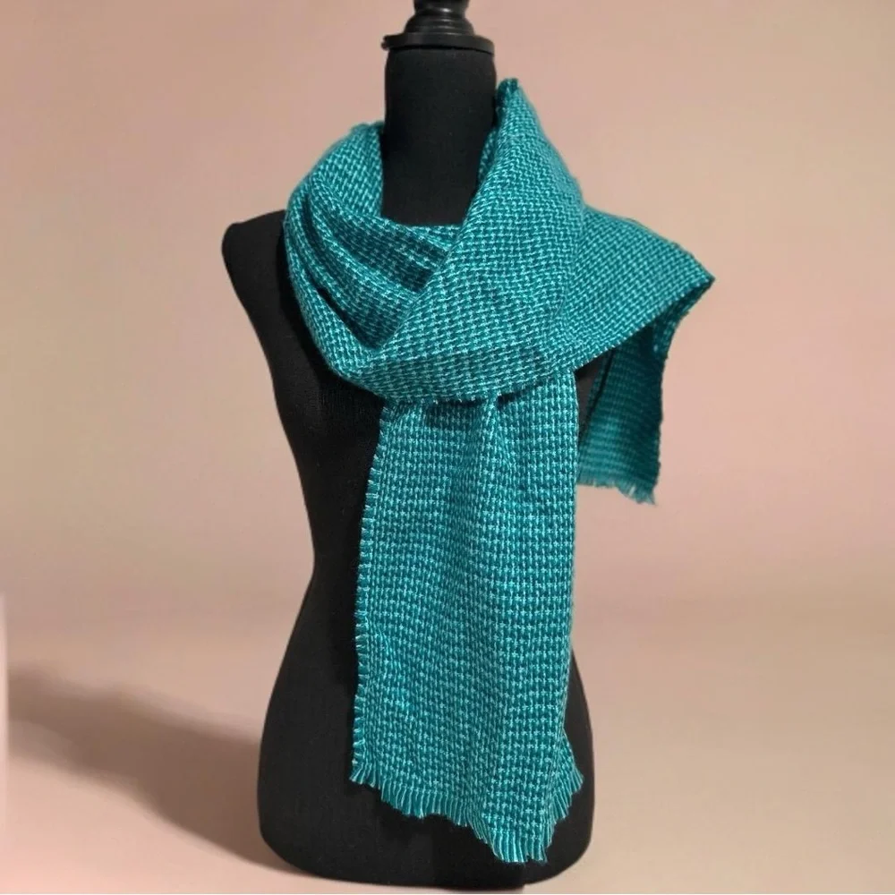 Land’s End NWT Teal Aqua Turquoise Checked Woven Scarf. Soft & Lightweight Blue